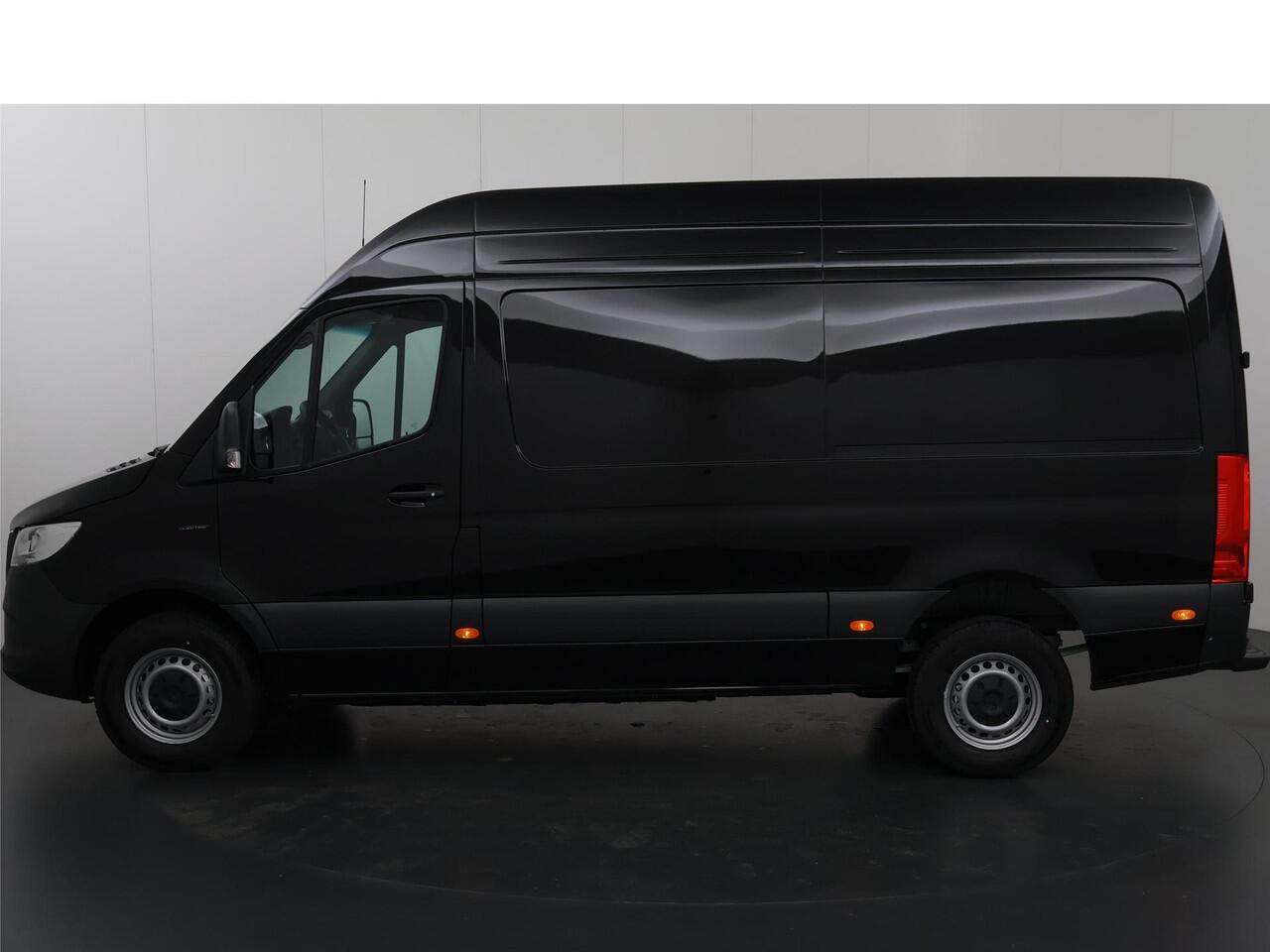 Mercedes-Benz eSprinter 414 GB L2 H2 PRO | 81 kWh | 4250 GVW | 2000 KG Trekhaak | Cruise-Controle | MBUX | Achteruitrijcamera | DC laden 115 kW | Smartphone integratie pakket |