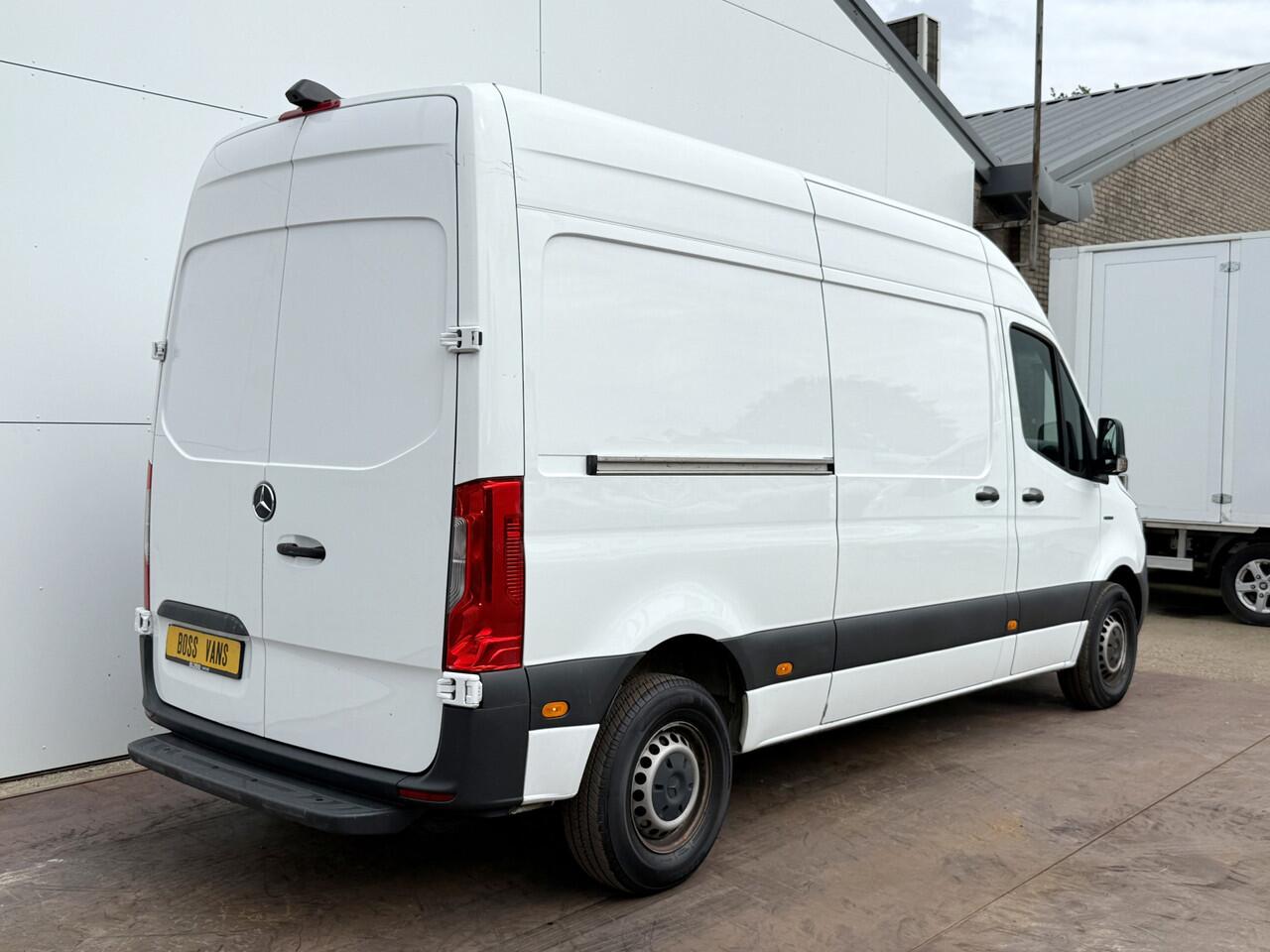 Mercedes-Benz eSprinter 312 - Binnenkort verwacht! ALL-IN PRIJS L2H2 55kWh 168km WLTP 80kw Snelladen Climate Control Camera Stoelverwarming