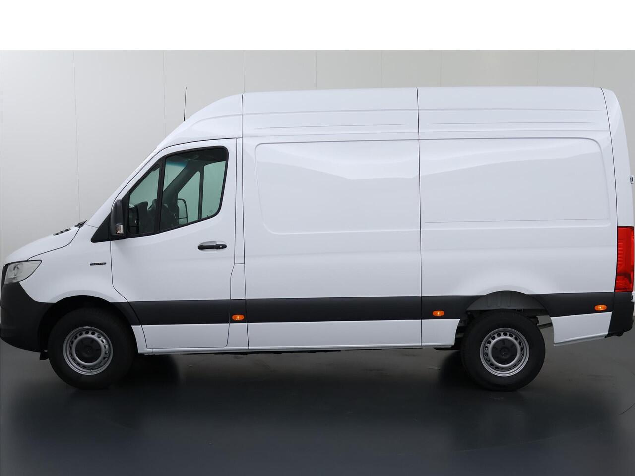 Mercedes-Benz eSprinter 314 L2 H2 RWD PRO 81 kWh | | 2000kg trekken | 100% elektrisch | Snelladen 115KW |
