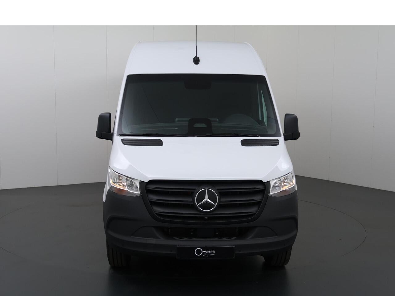 Mercedes-Benz eSprinter 414 L3 H2 Pro 81kWh | 4250 GVW | 270° Deuren | Comfortbestuurdersstoel | Smartphone integratie pakket | DC 115 kWh Snelladen |