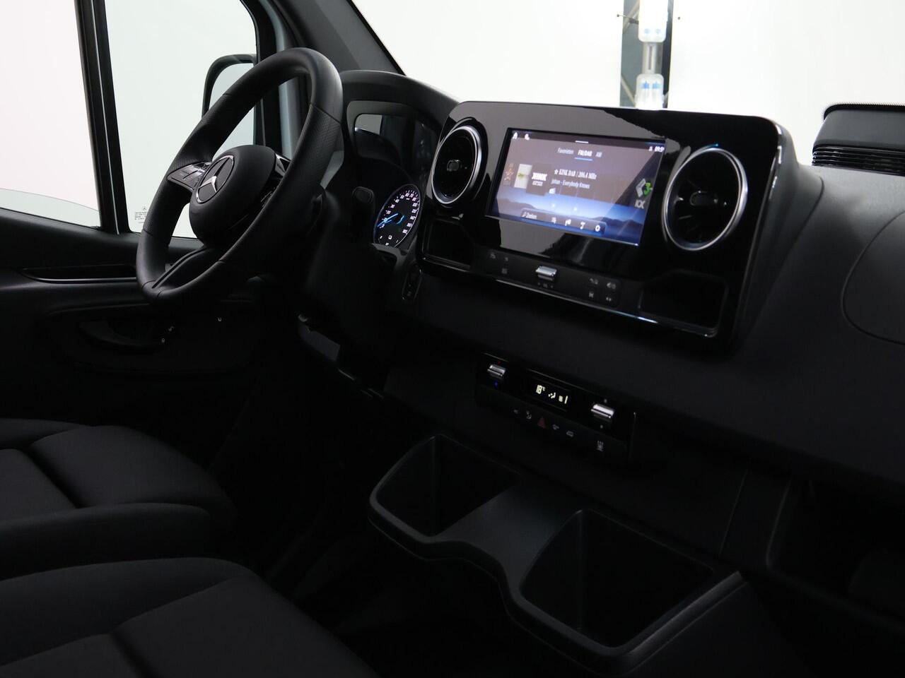 Mercedes-Benz eSprinter 414 L3 H2 PRO 113 kWh | Actieradius tot 445 km | 4 ton GVW 4250 kg | 100% Elektrisch | Achteruitrijcamera | Trekhaak | Stoelverwarming | Cruise Controle |