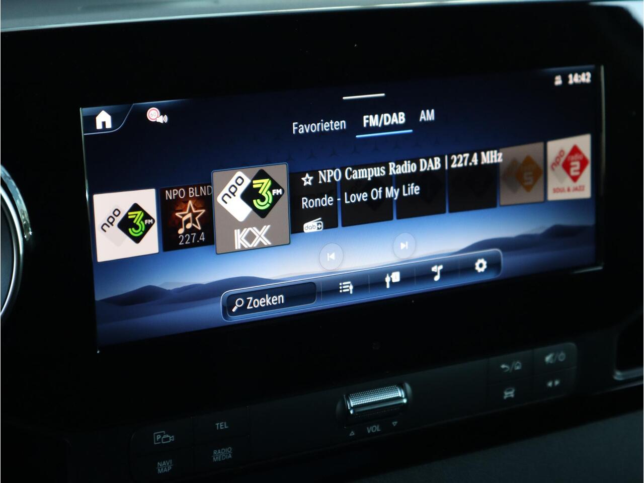 Mercedes-Benz eSprinter 320 L2 Pro 81kWh TREKHAAK BEGRENZER 120KM/H