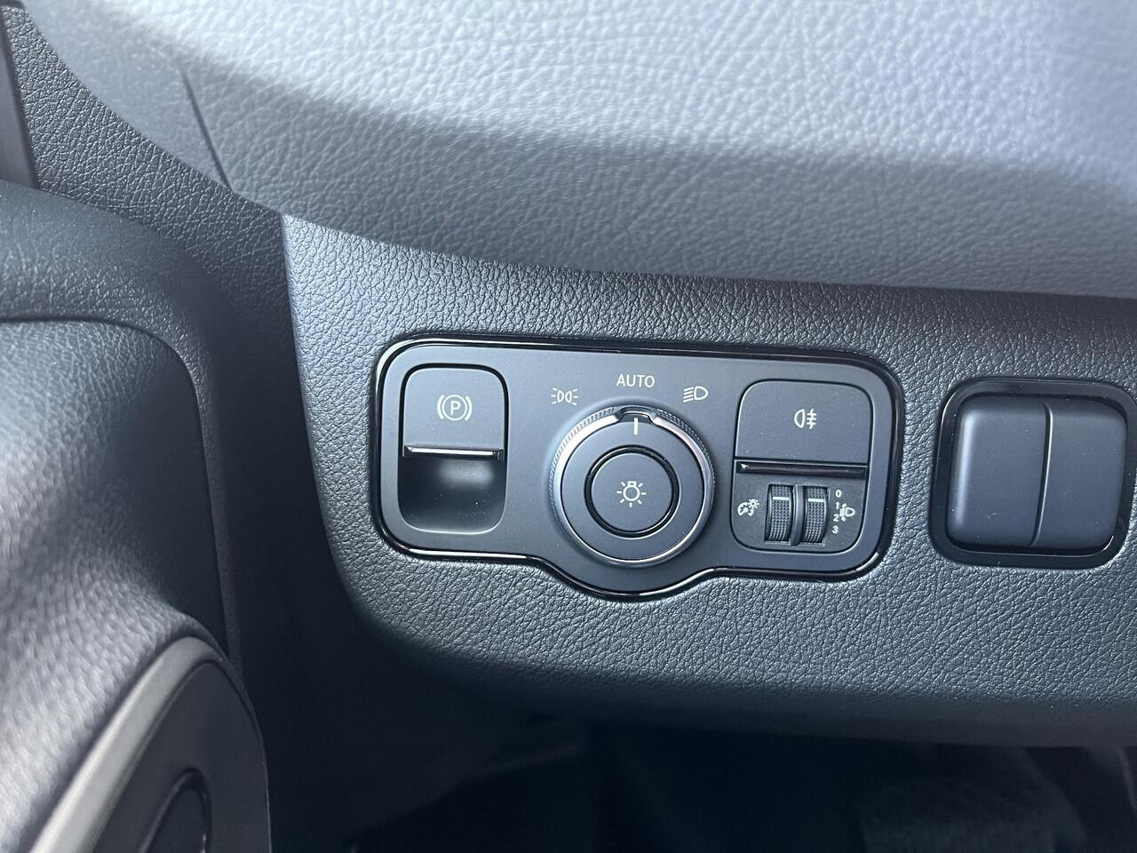 Mercedes-Benz eSprinter 414 L2 Pro 81kWh Rolstoelbus