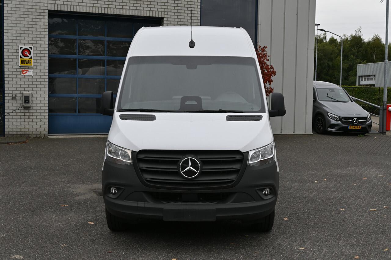 Mercedes-Benz eSprinter 314/414 L3H2 450 km Reikwijdte WLTP Pro 113kWh DC laden 115 kW, 270 graden achterdeuren, Etc.