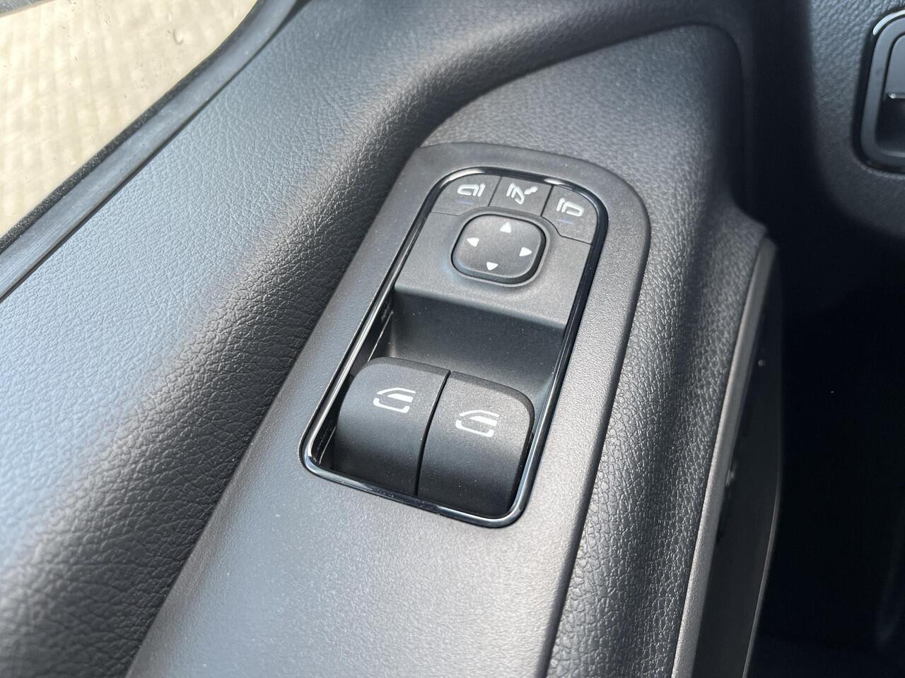 Mercedes-Benz eSprinter 414 L2 Pro 81kWh Rolstoelbus