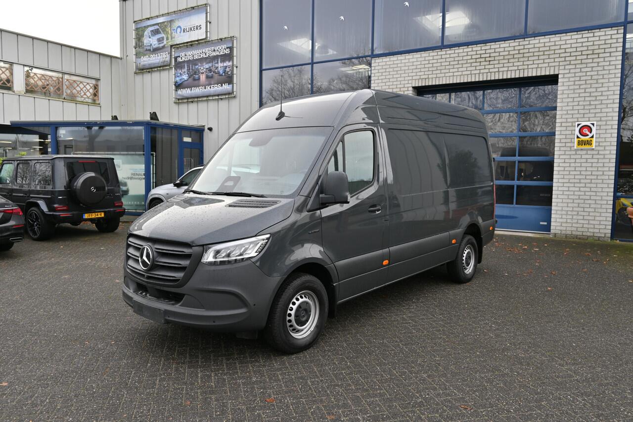 mercedes-benz-esprinter-320-l2h2-se