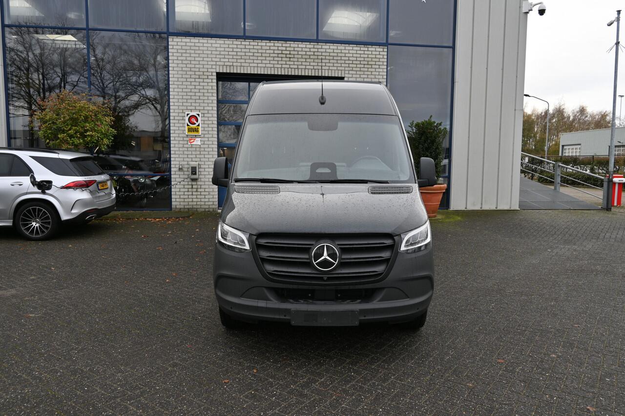 Mercedes-Benz eSprinter 320 L2H2 Select 81kWh Reikwijdte 257km volgens WLTP Snellader, Distronic, Trekhaak, Etc.