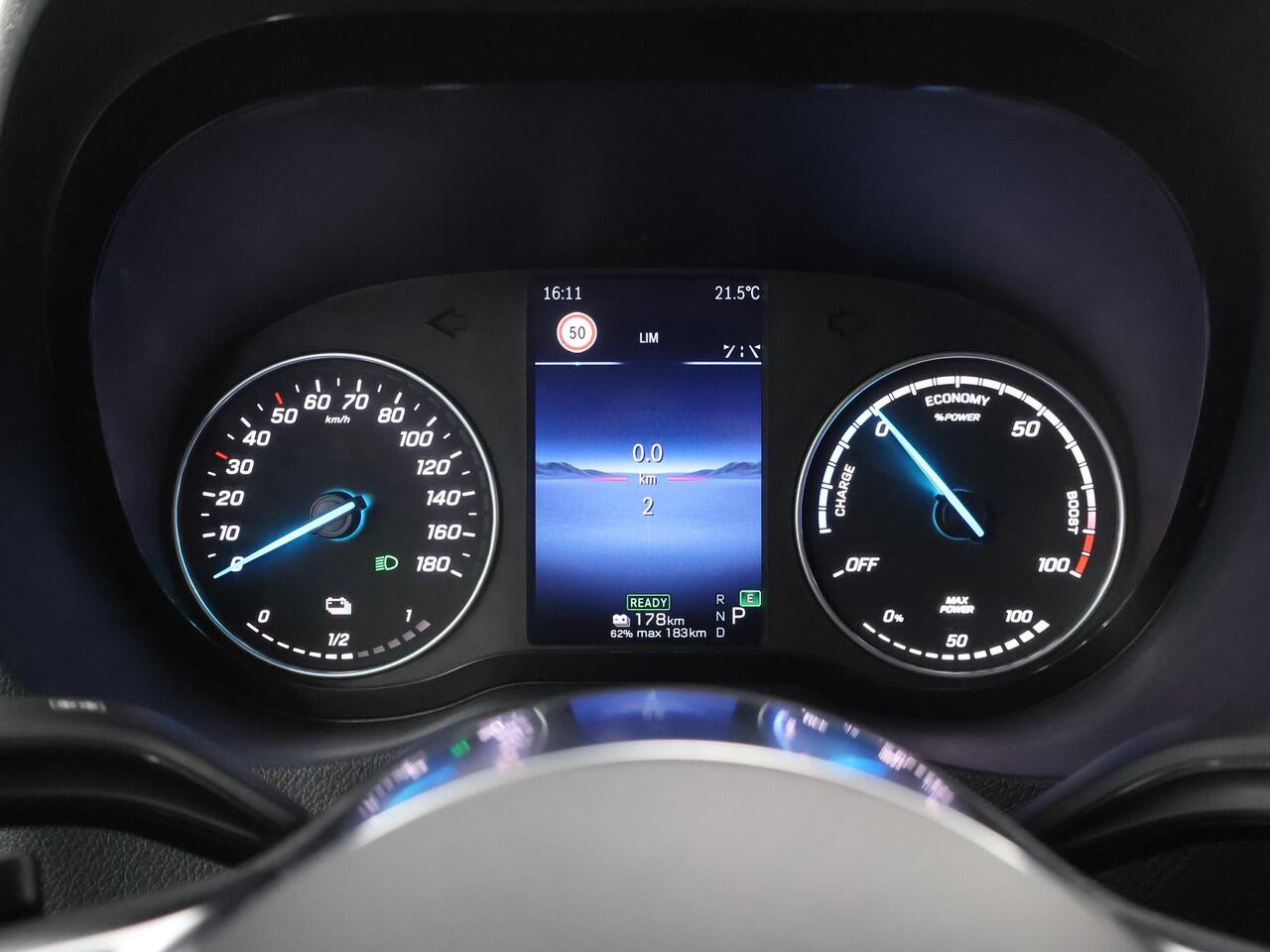 Mercedes-Benz eSprinter 314 L2 H2 Select 81kWh | DC laden 115 kW | Dubbele Schuifdeur | Stoelverwarming | Climate Control | Smartphone integratie pakket | Distronic | Led Verlichting |