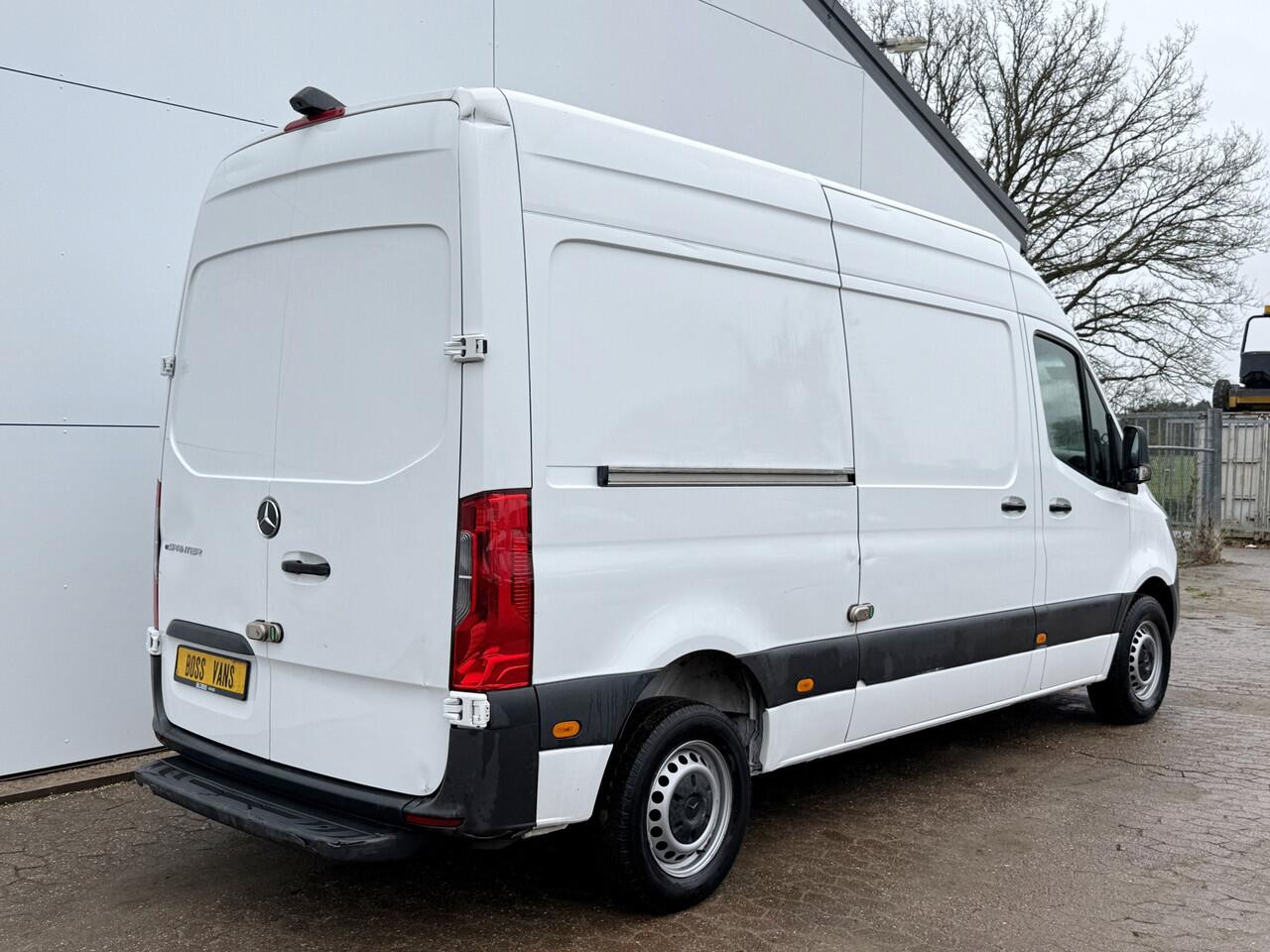 Mercedes-Benz eSprinter 312 ALL-IN PRIJS 93.2% (SOH) L2H2 55kWh 168km WLTP 80kw Snelladen Climate Control Camera Stoelverwarming Laadkabel