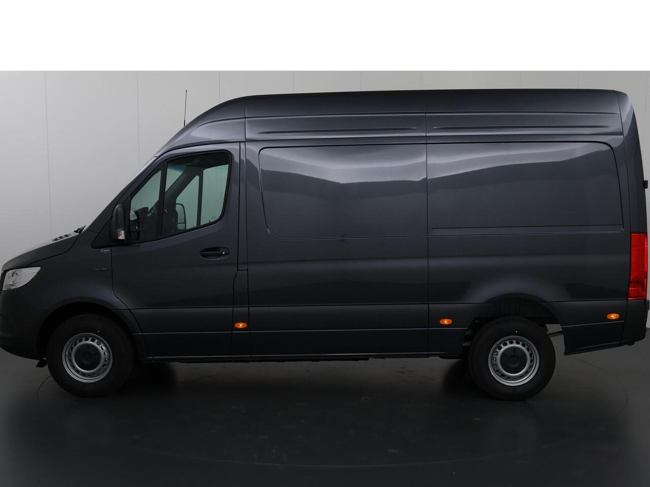 Mercedes-Benz eSprinter 314 L2 H2 RWD PRO 81kWh | Comfortbestuurdersstoel | Trekhaak | Smartphone integratie pakket | 115 kW Snelladen | Achteruitrijcamera | Standkachel |
