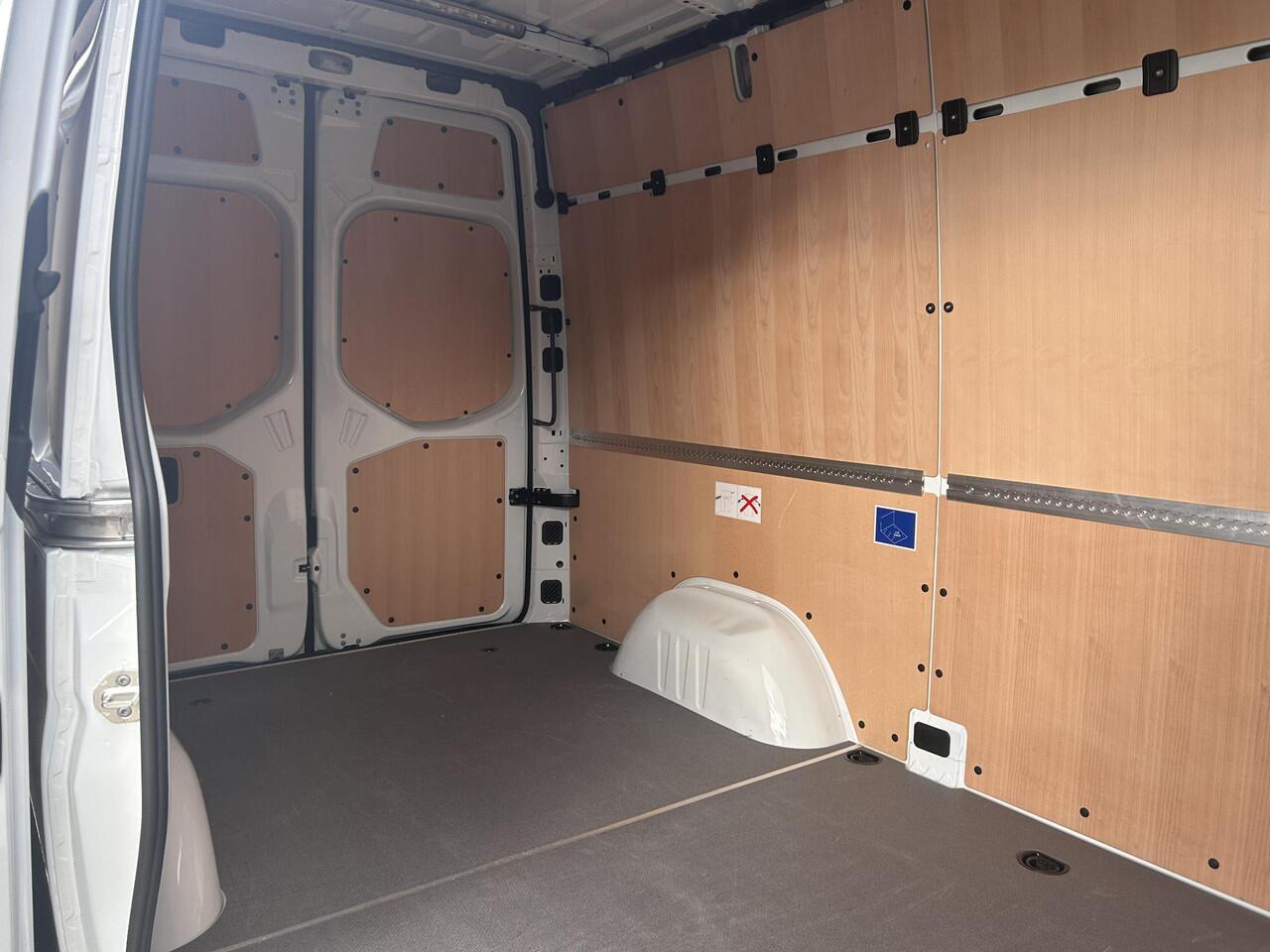 Mercedes-Benz eSprinter 314 L2 Pro 81kWh | Stoelverwarming | Cruise Control | Navigatie