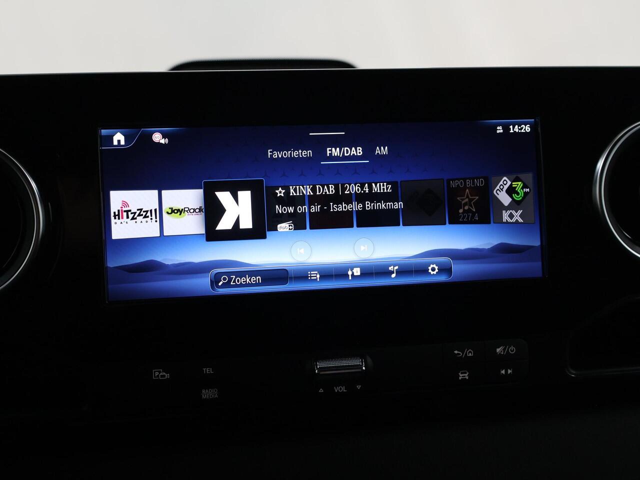 Mercedes-Benz eSprinter 314 L2 H2 PRO | 81 kWh | 100% elektrisch | 2000kg Trekhaak | 115Kw/u DC Snelladen | Smartphone integratie pakket | Carplay | Camera | Comfort bestuurdersstoel |