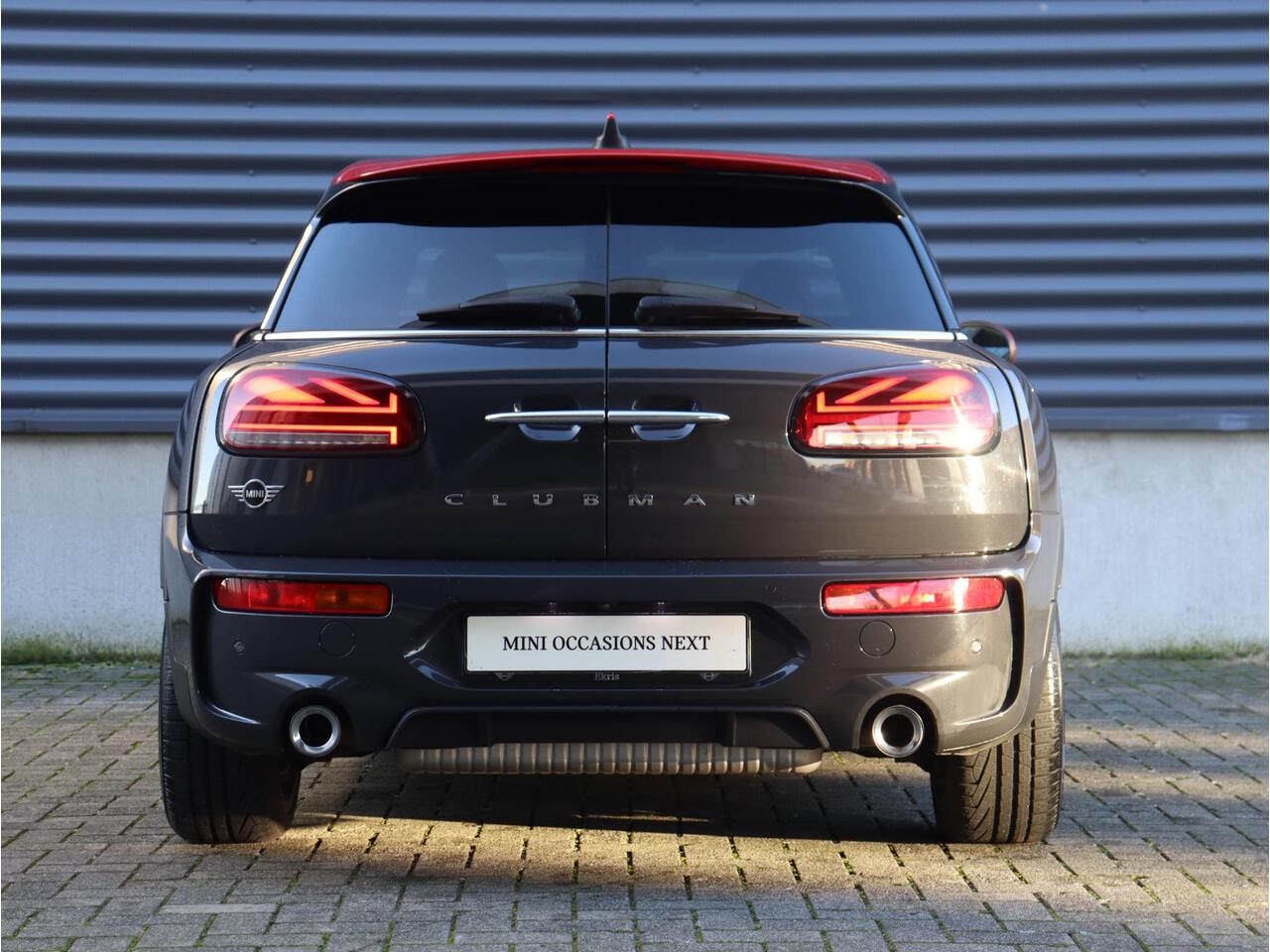 Mini CLUBMAN JCW ALL4 | Chili + Panodak + Adaptive Cruise Control + Harman Kardon + Apple Carplay + Comfort Acces + Adaptief Onderstel + 18'' LMV