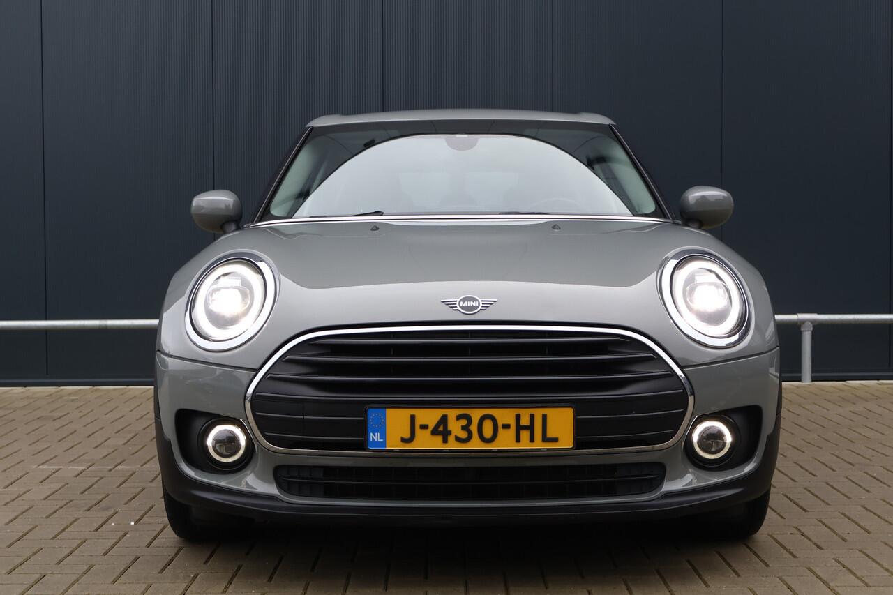 Mini CLUBMAN Mini 1.5 Business Edition | Digitale tellerklok | Carplay | Keyless entry | LED koplampen | Union Jack | Navi | Climate Control