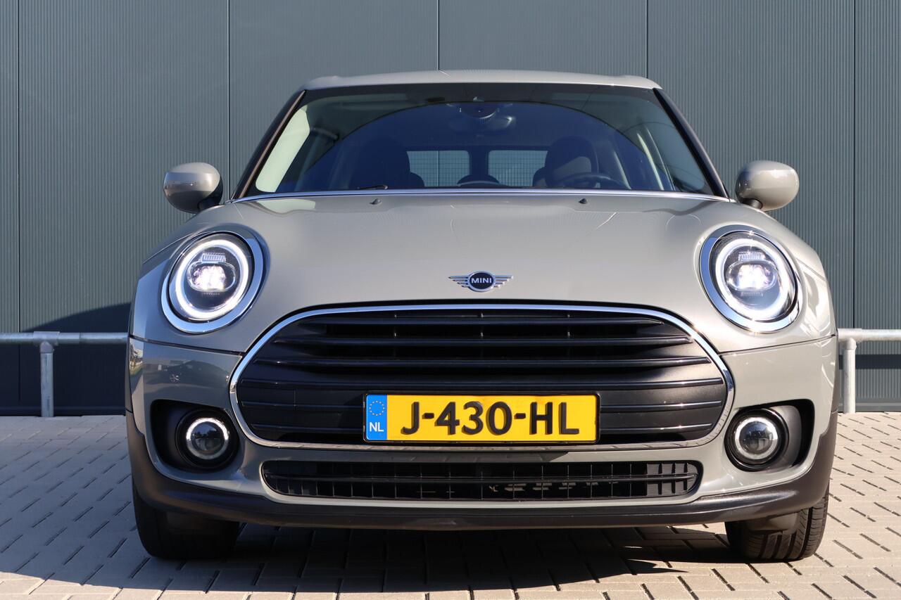 Mini CLUBMAN Mini 1.5 Business Edition | Digitale tellerklok | Carplay | Keyless entry | LED koplampen | Union Jack | Navi | Climate Control