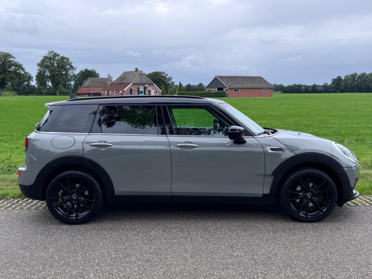 Mini CLUBMAN COOPER / LED / 18 INCH / 2022 / BTW