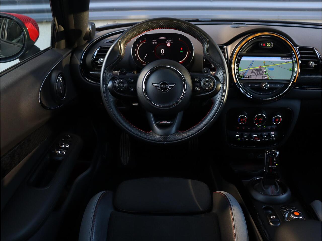 Mini CLUBMAN JCW ALL4 | Chili + Panodak + Adaptive Cruise Control + Harman Kardon + Apple Carplay + Comfort Acces + Adaptief Onderstel + 18'' LMV