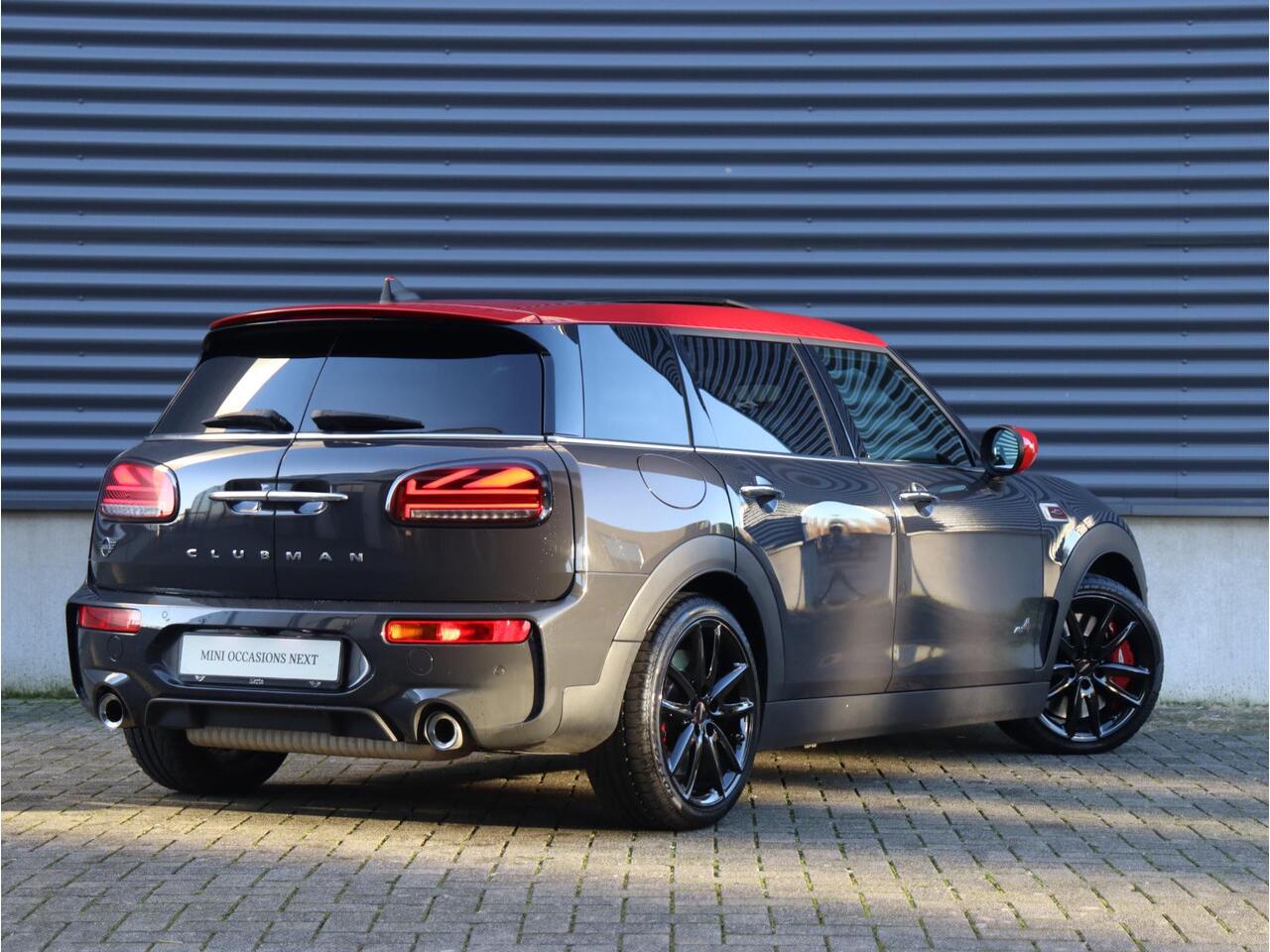 Mini CLUBMAN JCW ALL4 | Chili + Panodak + Adaptive Cruise Control + Harman Kardon + Apple Carplay + Comfort Acces + Adaptief Onderstel + 18'' LMV