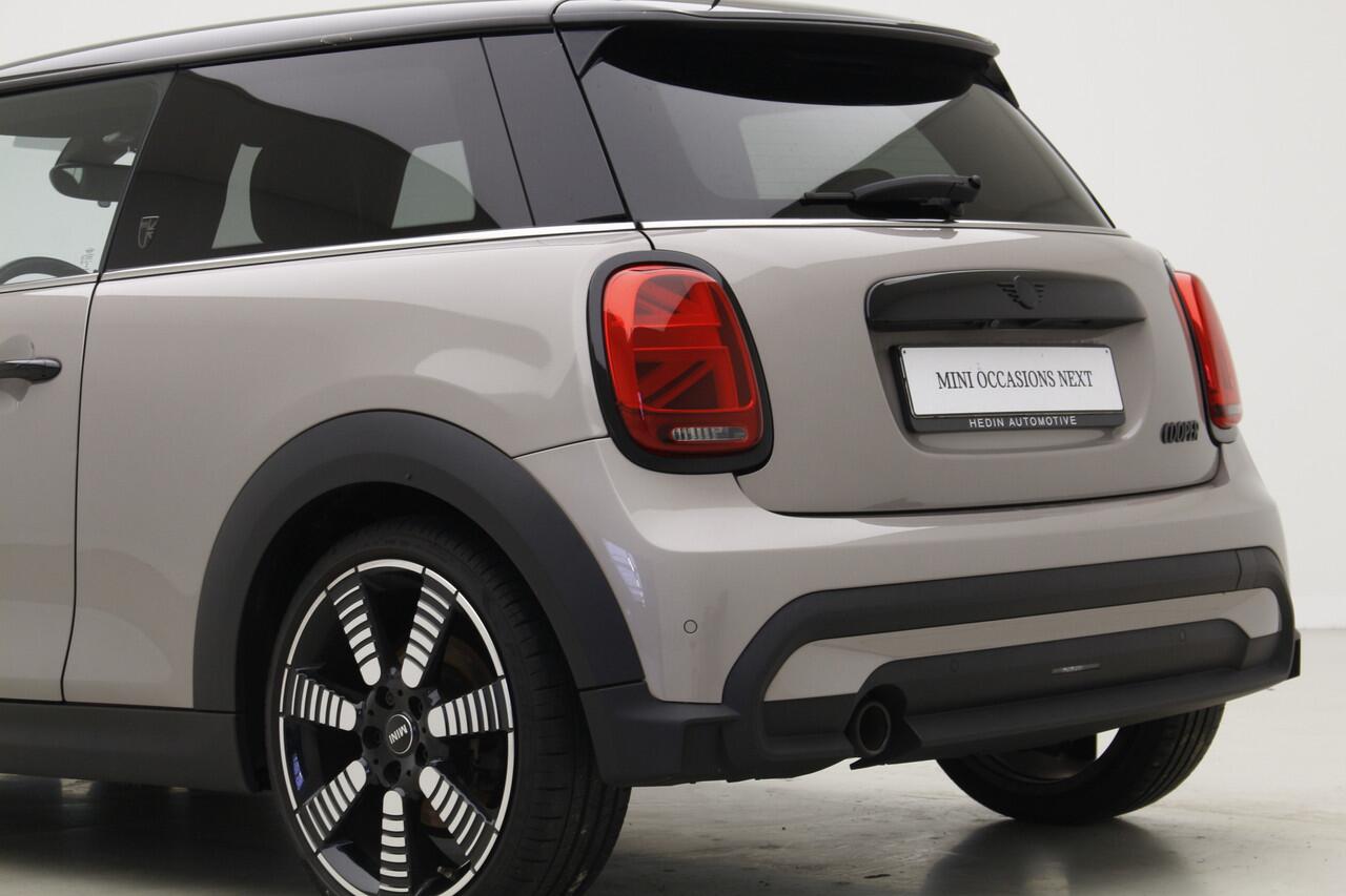 Mini COOPER 3-deurs 1.5 MINI Yours | Panorama | Harman Kardon | Active Cruise Controle "| Leder