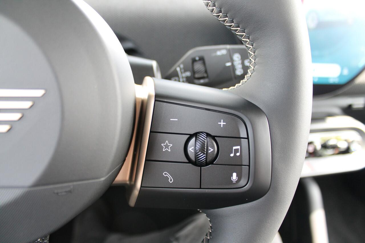 Mini COOPER Hatchback E Classic / LED / Head-Up / Parking Assistant / Comfort Access / Driving Assistant