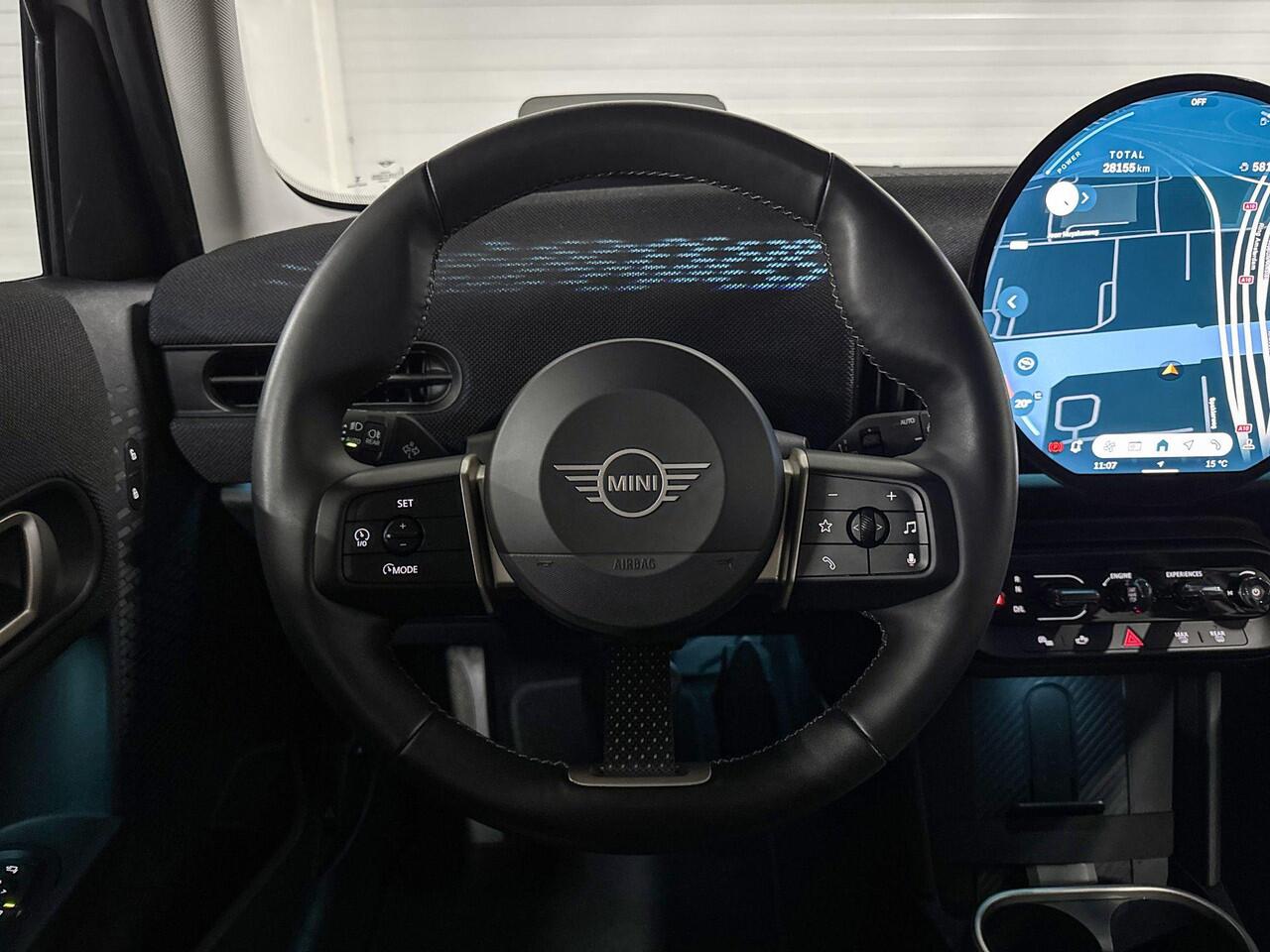 Mini COOPER 5-deurs C | Classic uitvoering | Pakket S | 17" U-Spoke grey