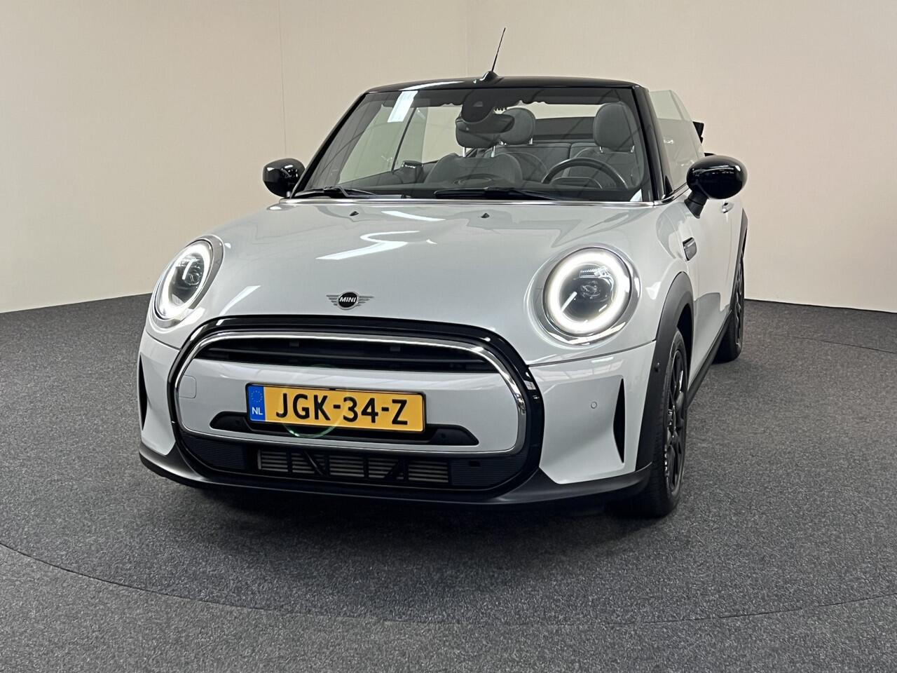Mini COOPER Mini Cabrio 1.5 Maximise Automaat 136 PK Harmon Cardon / Sportstoelen / Camera / Navi / Stoel- & stuurverw.
