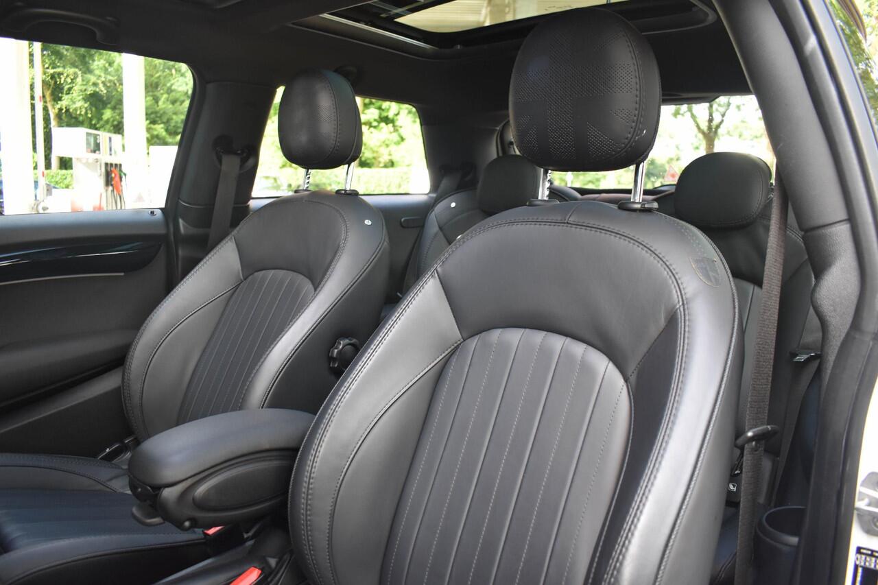 Mini COOPER Mini 1.5 Aut. Camden Pano Leder Camera Nav