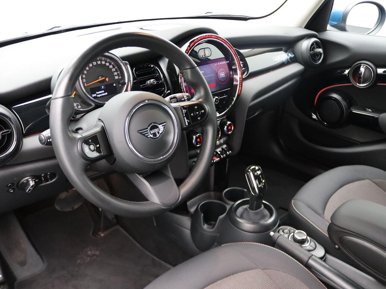 Mini COOPER 3-deurs Classic + Balance Pack + LED + DAB + 16''