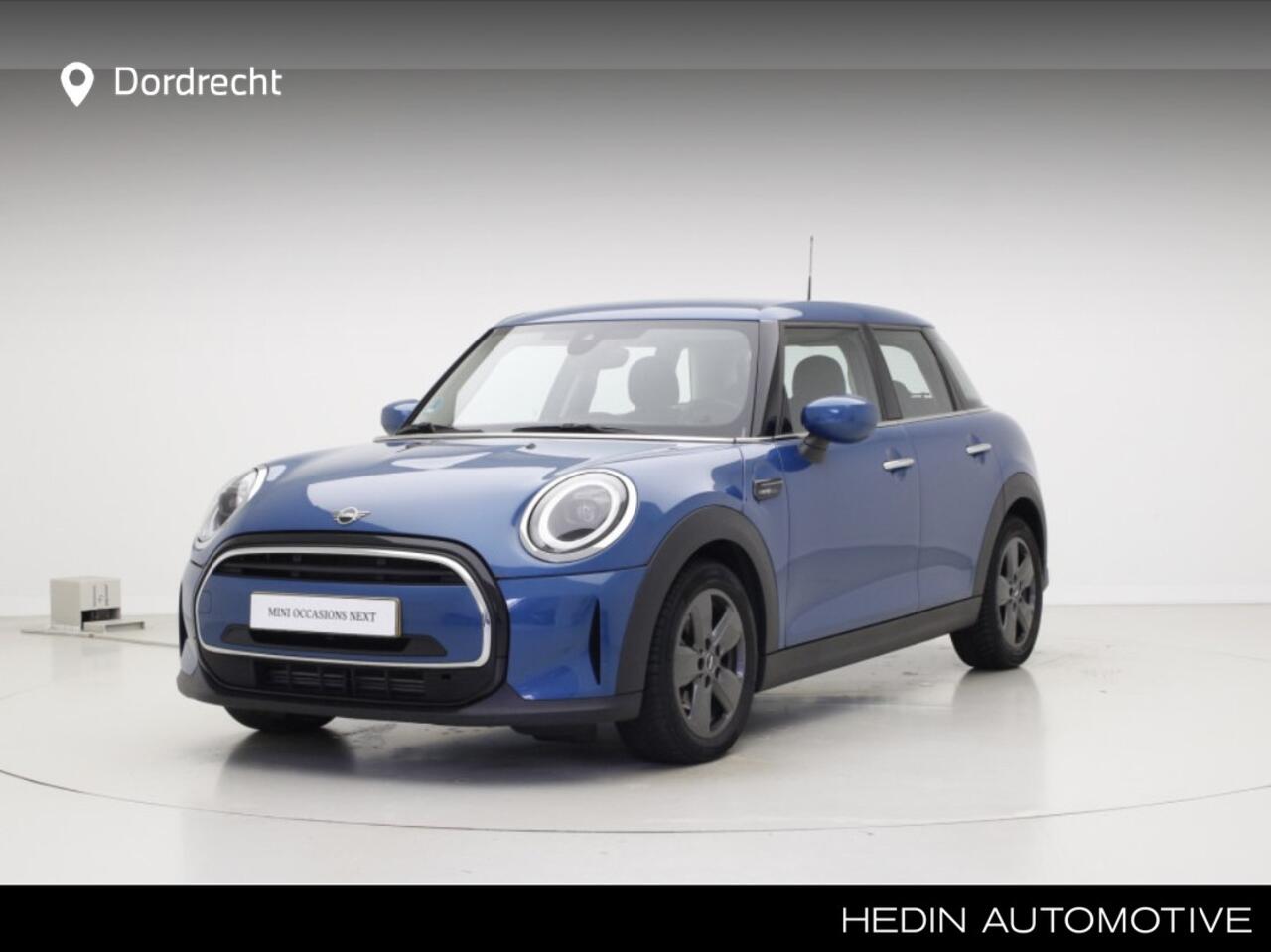 Mini COOPER 5-deurs 1.5 Classic | Navigatie | LED | PDC | Apple CarPlay | Automaat