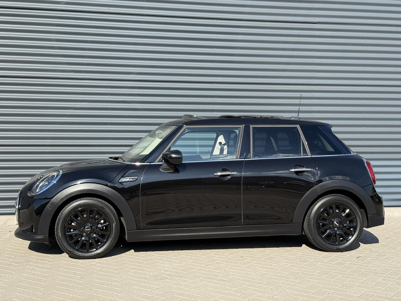 Mini COOPER Mini 5drs 1.5 Pano/Camera/Leder/Apple