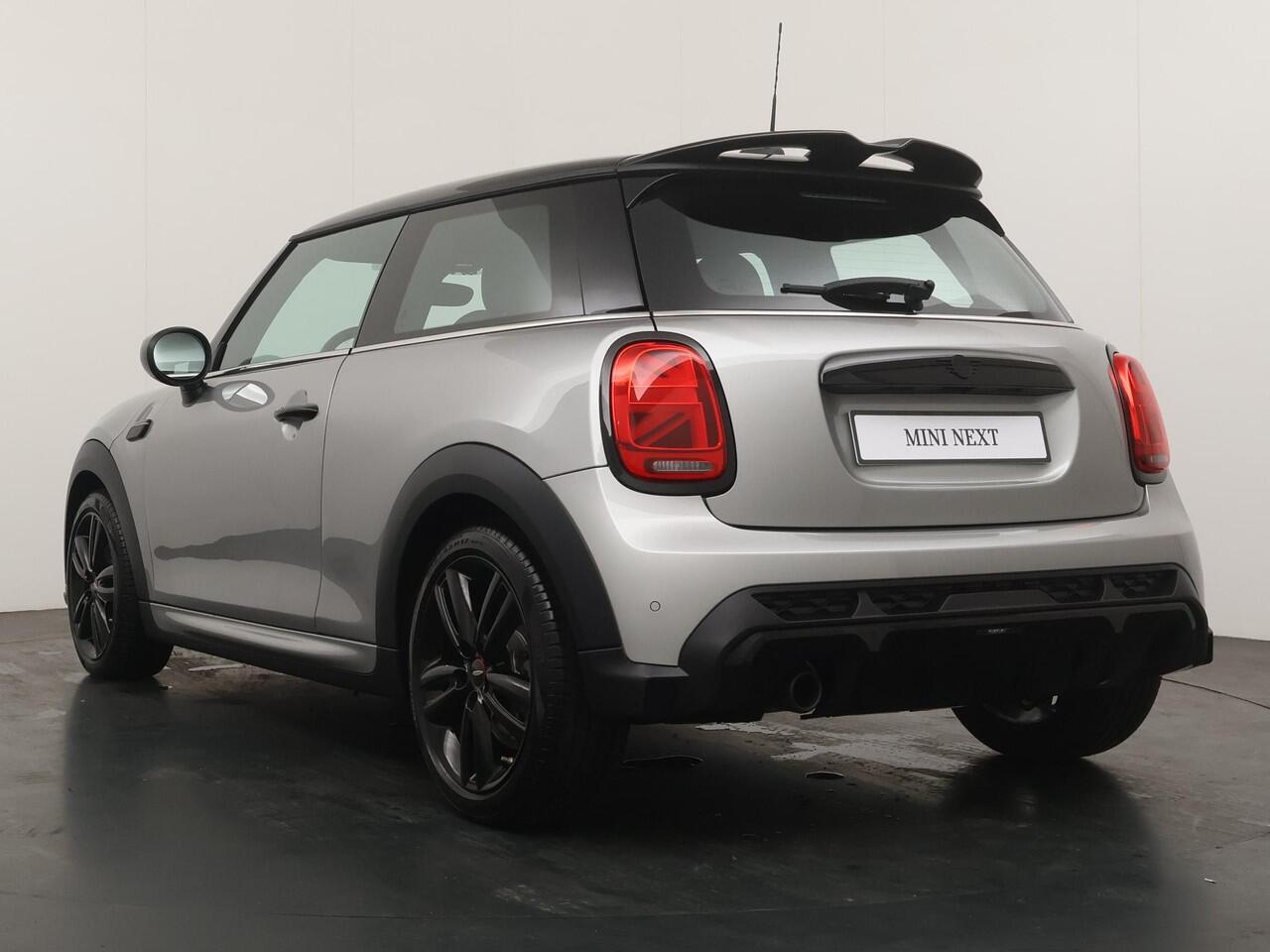 Mini COOPER 3-deurs JCW pakket | Stoelverwarming | LED | Parkeersensoren |