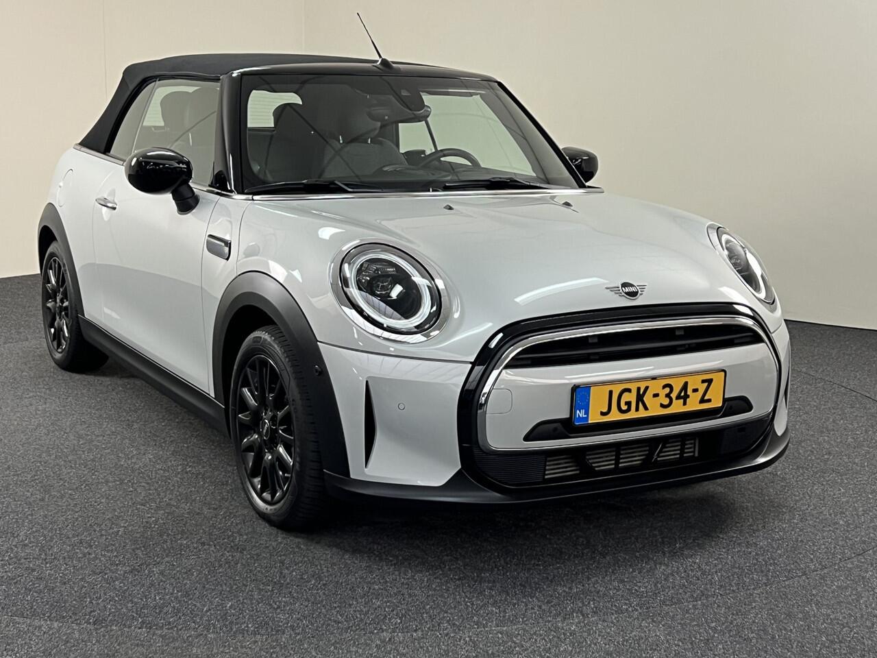 Mini COOPER Mini Cabrio 1.5 Maximise Automaat 136 PK Harmon Cardon / Sportstoelen / Camera / Navi / Stoel- & stuurverw.