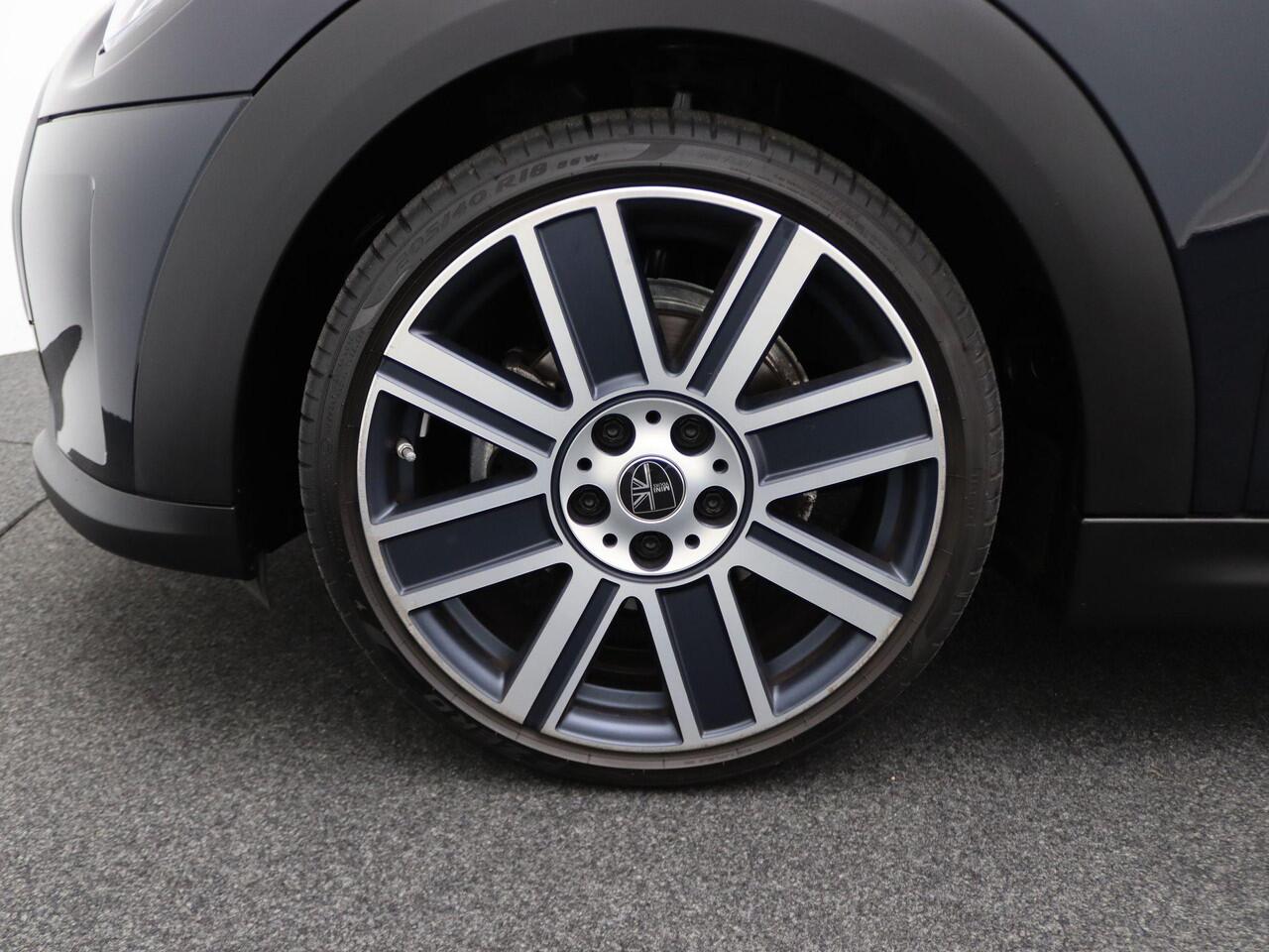 Mini COOPER Cabrio MINI Yours Uitvoering + Comfort Access + Windscherm + 18''