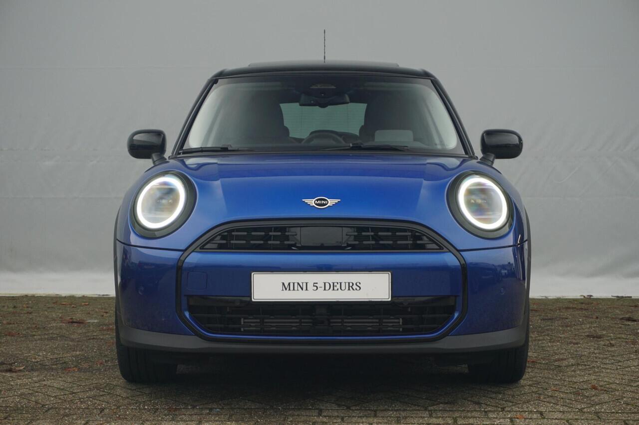 Mini COOPER 5-deurs C Classic uitvoering | Pakket M / 17'' LM Velgen