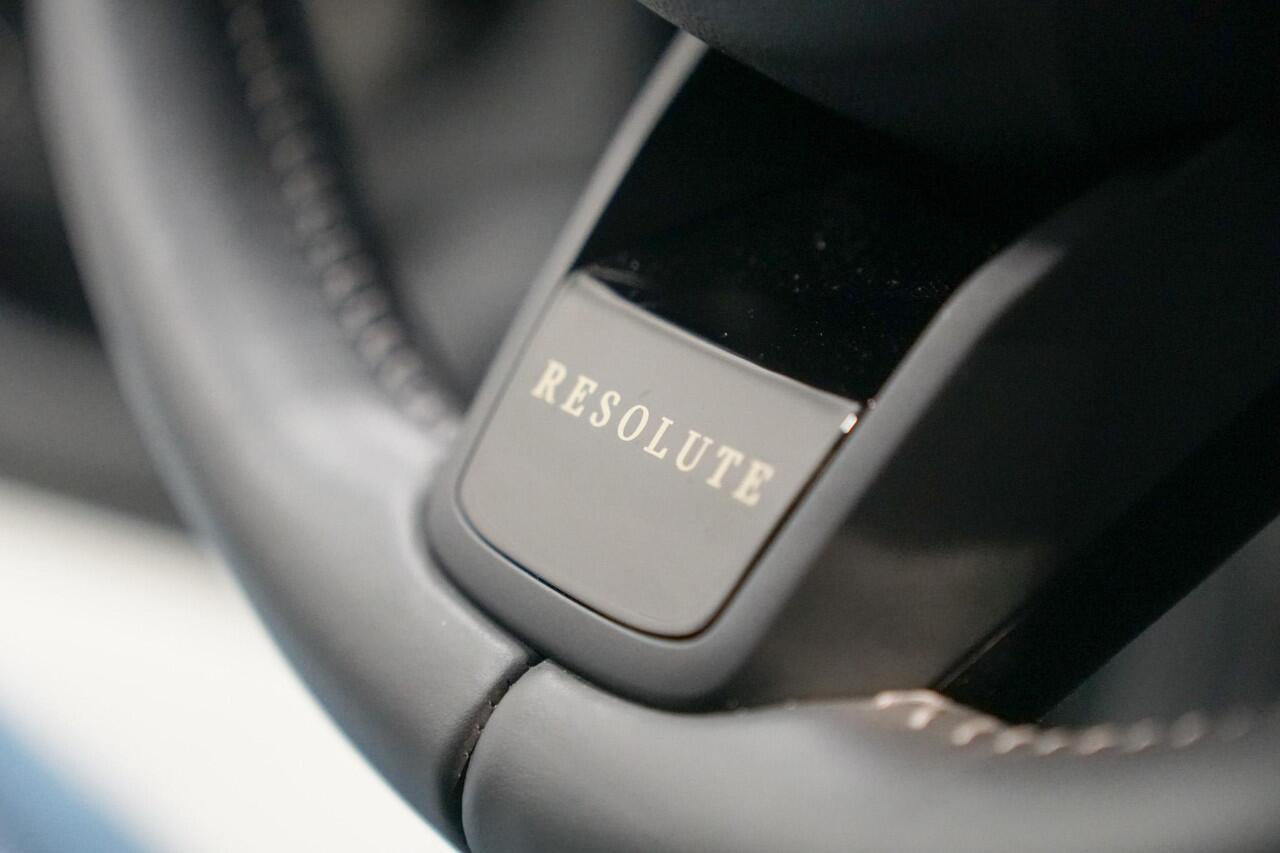 Mini COOPER Mini 1.5 Resolute Yours Leder | Carplay | Stoelverwarming | 18"