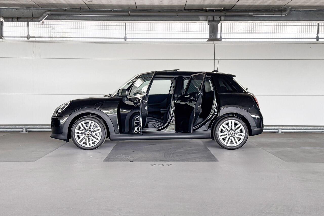 Mini COOPER 5-deurs C Classic M