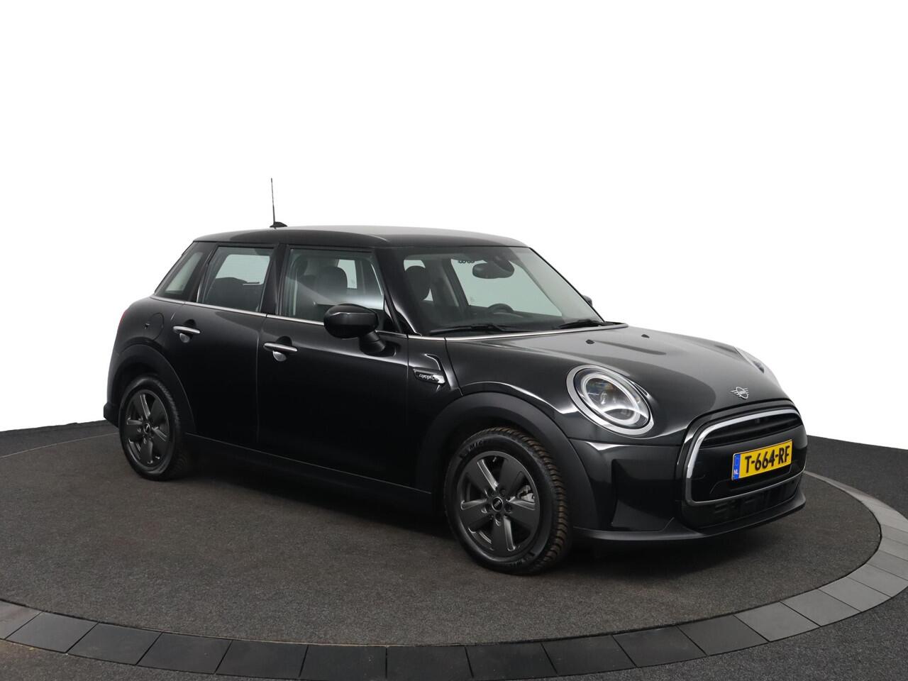 Mini COOPER Mini 1.5 Classic | Apple Carplay/Android Auto | cruise control | parkeersensor achter |