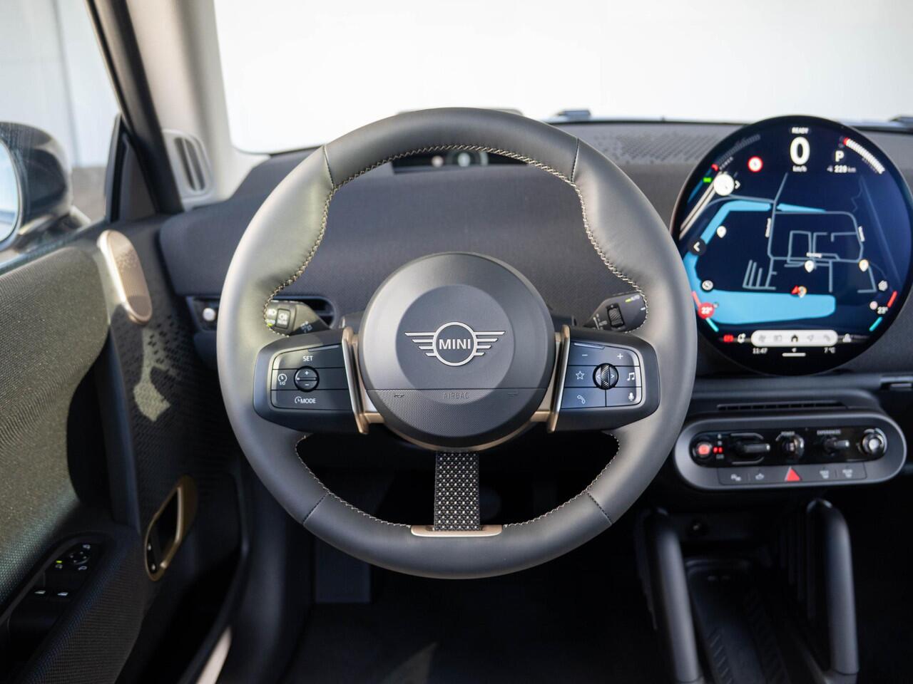 Mini COOPER 3-deurs E Pakket L + Harman-Kardon + Panoramadak + Driving Assist