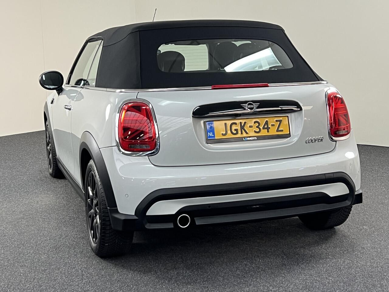 Mini COOPER Mini Cabrio 1.5 Maximise Automaat 136 PK Harmon Cardon / Sportstoelen / Camera / Navi / Stoel- & stuurverw.