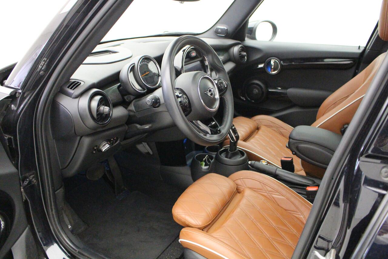 Mini COOPER 5-deurs 60 Years Edition | Leder | Panorama | Harman Kardon