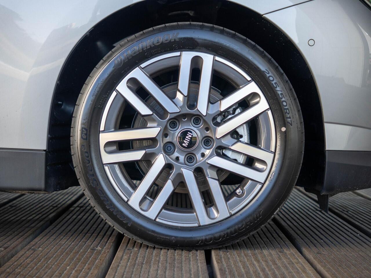 Mini COOPER 3-deurs E Pakket L + Harman-Kardon + Panoramadak + Driving Assist