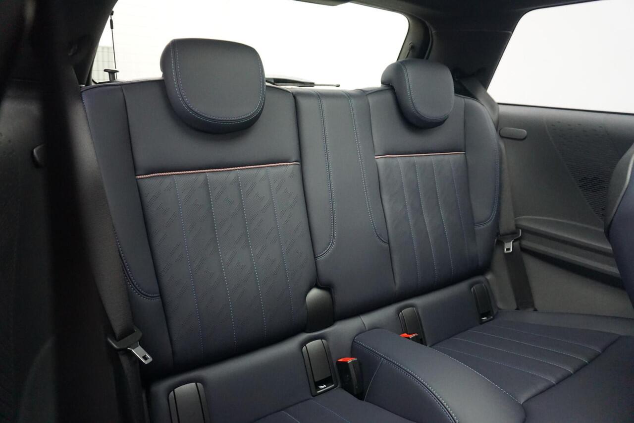 Mini COOPER 3-Deurs C Favoured / Panorama Dak / Stoel en Stuurverwarming