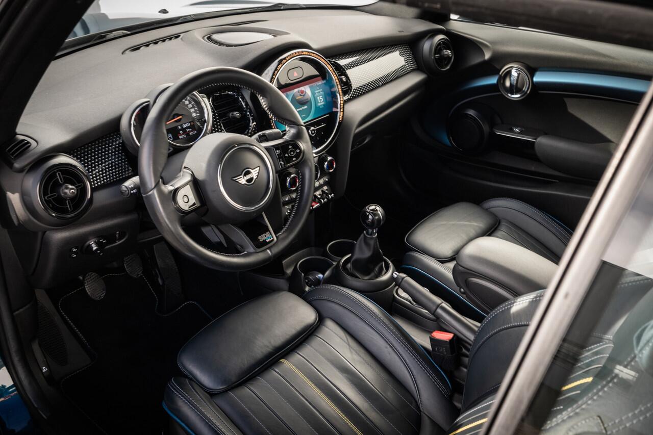 Mini COOPER Mini Cabrio 1.5 Sidewalk Edition | LED | Leder | Camera | Stoelverwarming | Cruise