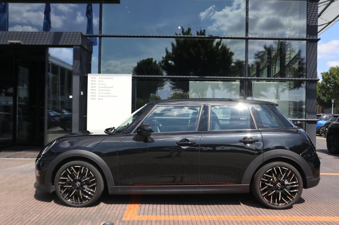 Mini COOPER 5-deurs C / Favoured Trim + Pakket S