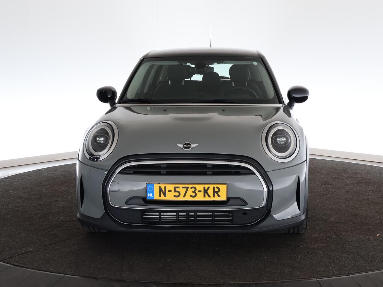 Mini COOPER Mini 1.5 Business Edition | Black style | PDC | Clima |*