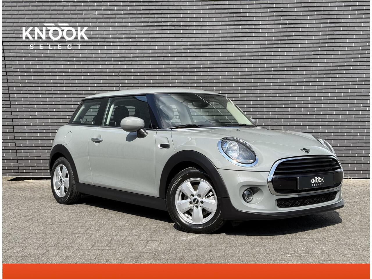 Mini COOPER Hatchback 3 deurs / Airconditioning / Elektrisch Pakket / DAB / 15 Inch / Chrome Line