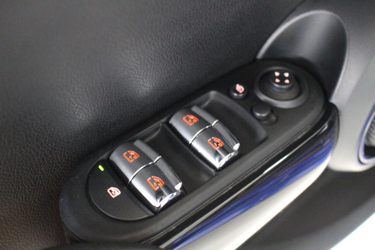 Mini COOPER Mini 1.5 Automaat JCW Pakket Navigatie | Led verlichting | Climate Control | Cruise Control