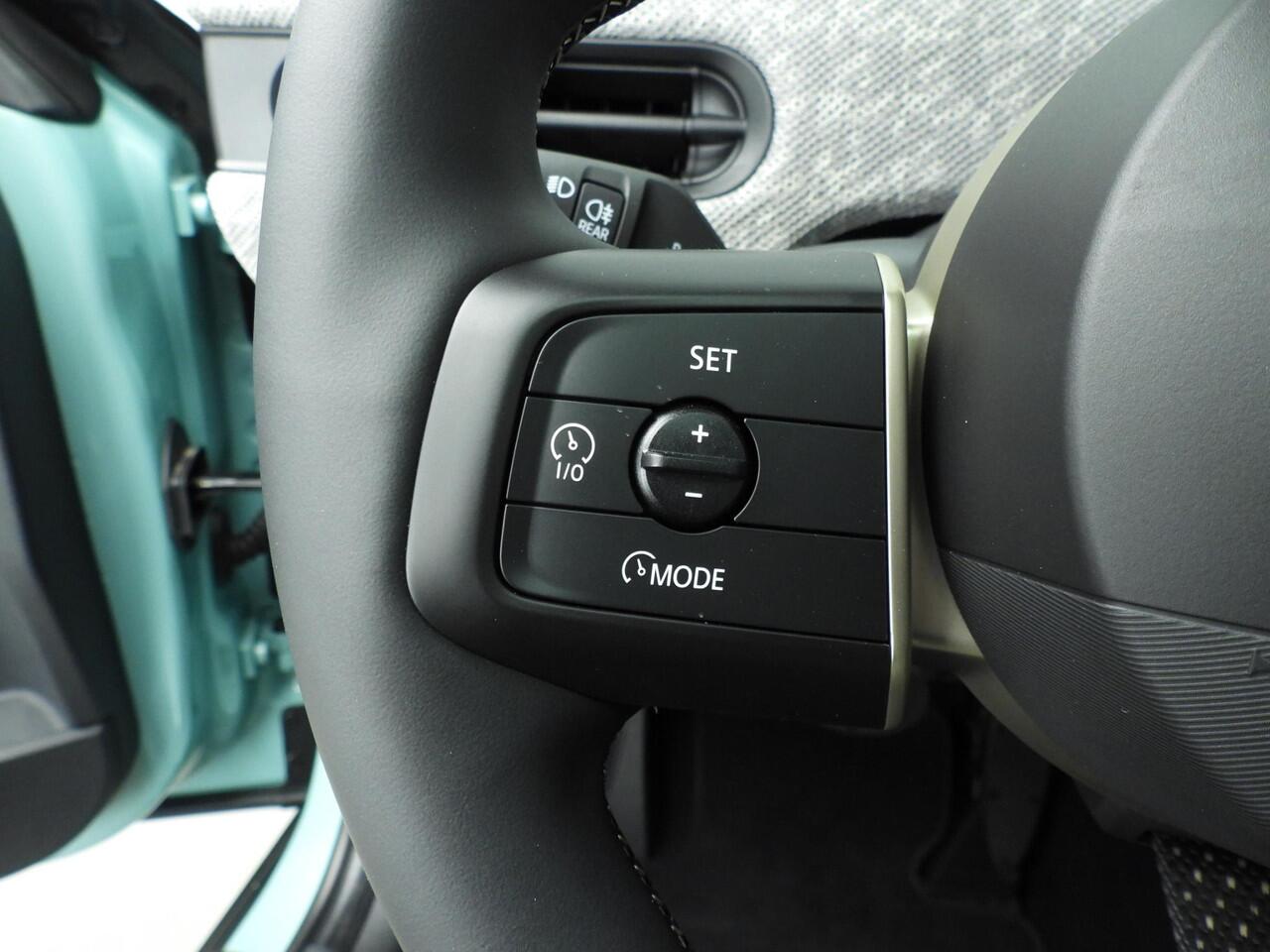 Mini COOPER 3-deurs C Automaat / Favoured Trim / Pakket M / Panoramadak / Park assist / Head-up / Alu wielen 18 inch