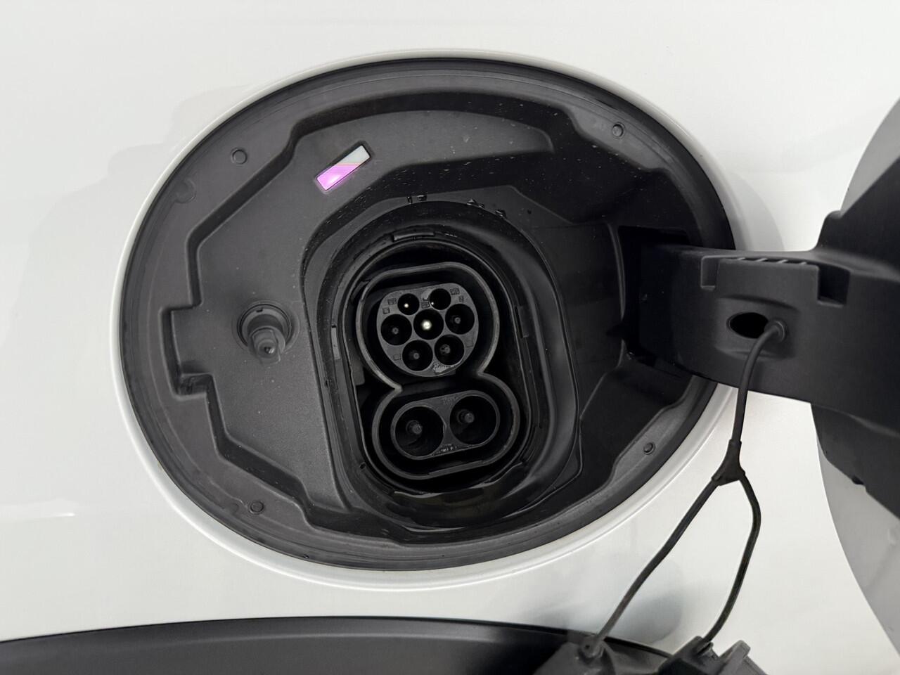 Mini COOPER Yours 33 kWh | SOH 92% | Snelladen | Pano | H/K | Sfeer | HuD | Virtual | Camera | Carplay | Stoelverw. | Keyless | NAP