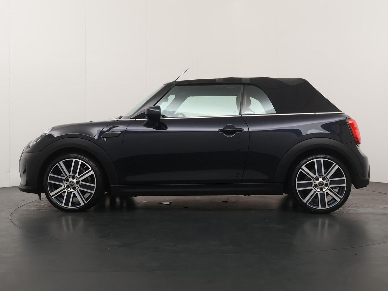 Mini COOPER Cabrio MINI Yours | Achteruitrijcamera | Stoelverwarming | Head-Up | Keyless Entry |
